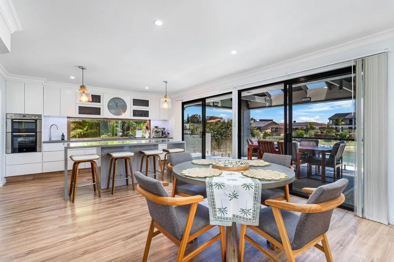 Luxury Waterside Oasis Vila Gold Coast Casa de Férias